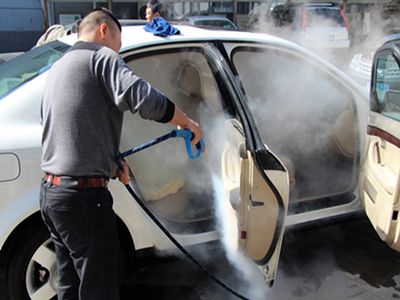 蒸汽洗車機(jī)洗車不僅便捷又高效，還能消毒殺菌守護(hù)家人健康