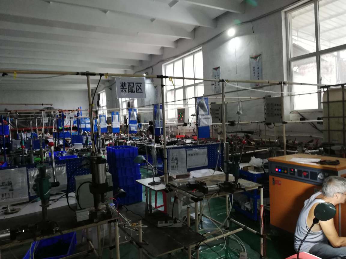 輪胎在生活中運用廣泛，使用蒸汽發(fā)生器硫化輪胎質量更好